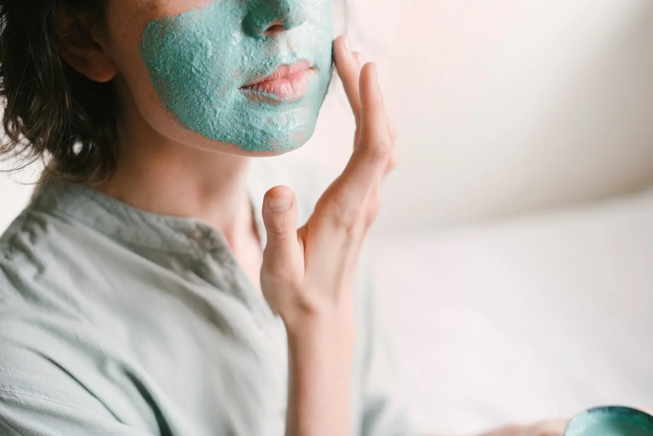 Photo by RF._.studio: https://www.pexels.com/photo/woman-putting-medicated-cream-on-her-face-3059404/